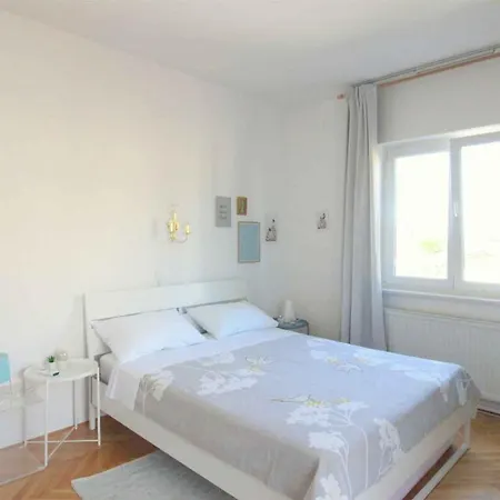 In Novigrad - Istrien 46738 Apartment Karpinjan